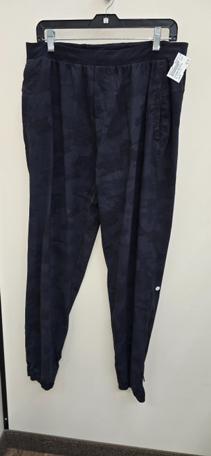 Vist Large View of Product Image Which is Used Lululemon Athletica Mens Athletic Pant XL