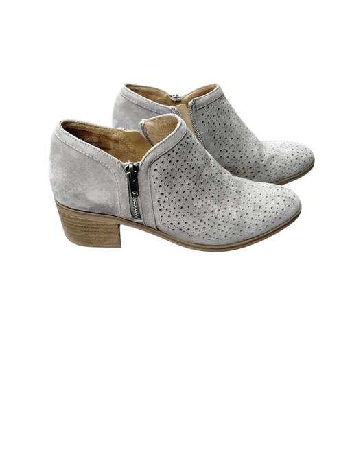 Vist Large View of Product Image Which is Used Sonoma Life+Style Ankle Boots 9
