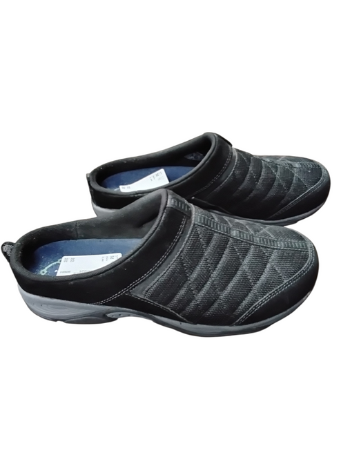 Vist Large View of Product Image Which is Used Unbranded Clogs 8.5