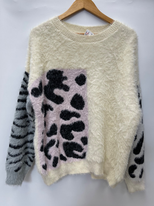 Vist Large View of Product Image Which is Used Unbranded Lightweight Sweater M-8/10