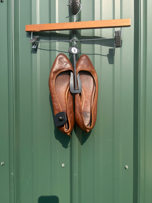 Vist Large View of Product Image Which is Used Unbranded Flats 7