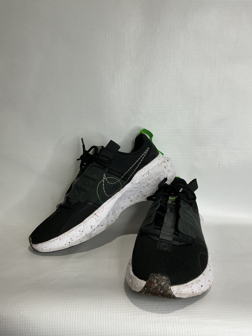 Vist Large View of Product Image Which is Used Nike Performance Shoes 8