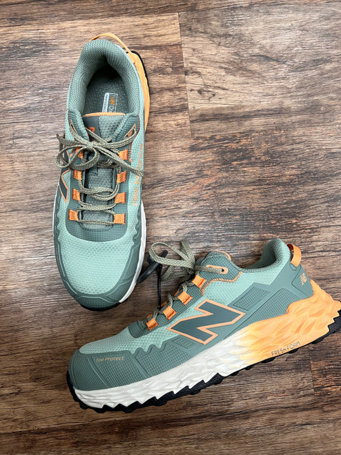 Vist Large View of Product Image Which is Used New Balance Performance Shoes 11