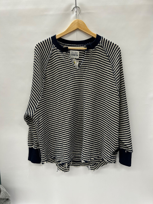 Vist Large View of Product Image Which is Used Unbranded Heavyweight Sweater S-4/6