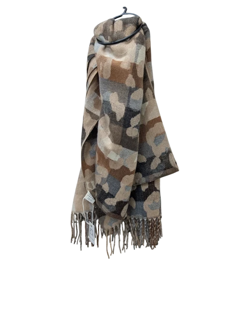 Vist Large View of Product Image Which is Used Unbranded Heavyweight Scarf