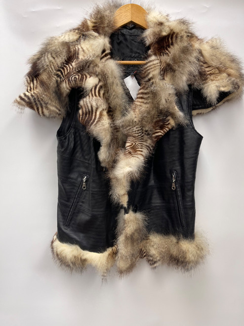 Vist Large View of Product Image Which is Used Vintage Saint Rosella Lightweight Vest S-4/6