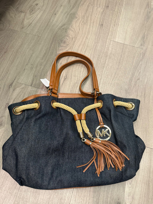 Vist Large View of Product Image Which is Used Michael Michael Kors Large Handbag