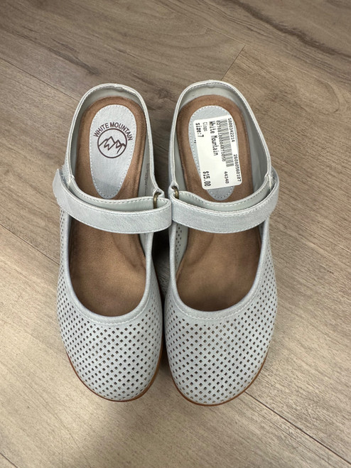 Vist Large View of Product Image Which is Used White Mountain Clogs 7
