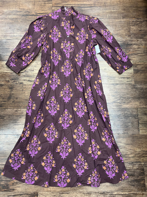 Vist Large View of Product Image Which is Used entro Long Dress B M-8/10