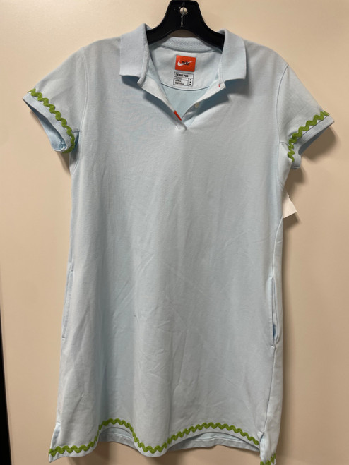 Vist Large View of Product Image Which is Used Nike Active Dress M-8/10