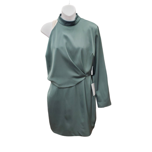 Vist Large View of Product Image Which is Used Lavish Alice Short Dress B S-4/6