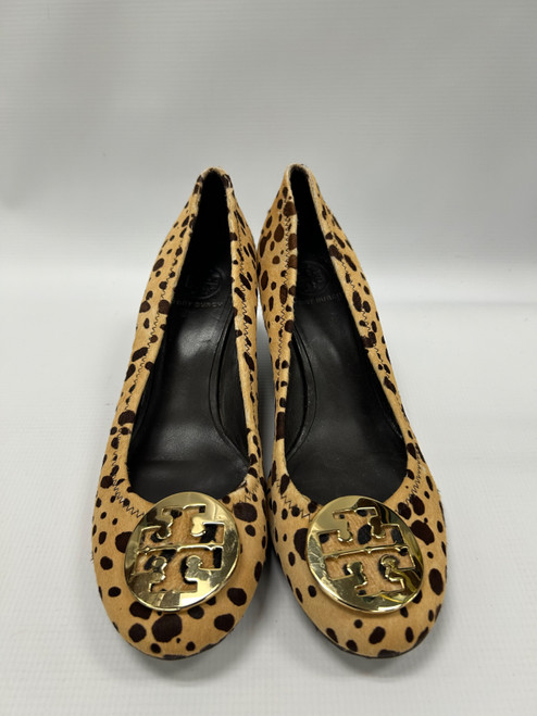 Vist Large View of Product Image Which is Used Tory Burch Low Heels 10
