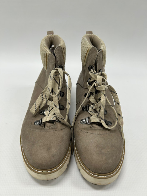 Vist Large View of Product Image Which is Used Cliffs By White Mountain Ankle Boots 8.5