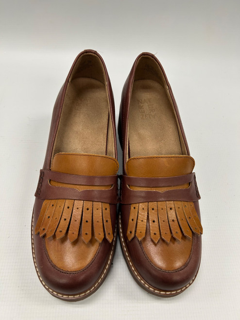Vist Large View of Product Image Which is Used Naturalizer Low Heels 8.5
