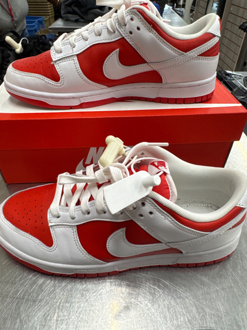 Vist Large View of Product Image Which is Used Red Nike Performance Shoes 10