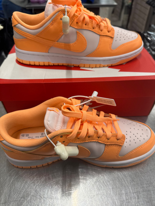 Vist Large View of Product Image Which is Used Orange Nike Performance Shoes 10