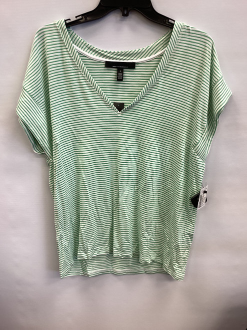 Vist Large View of Product Image Which is Used White House Black Market Short Sleeve Top L-12/14