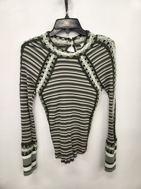 Vist Large View of Product Image Which is Used Gimmicks By Bke Long Sleeve Top L-12/14