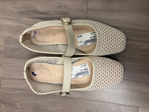 Vist Large View of Product Image Which is Used Madden Girl Flats 8.5