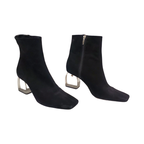 Vist Large View of Product Image Which is Used Unbranded Ankle Boots 9.5
