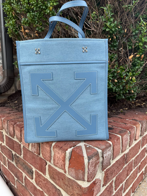 Vist Large View of Product Image Which is Used Off-White Large Handbag