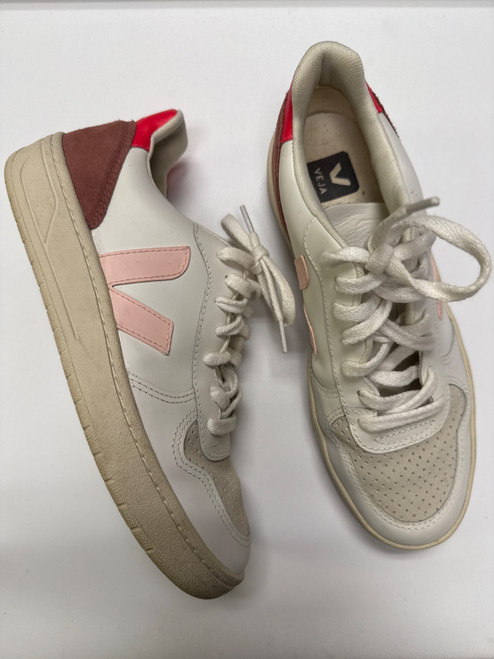 Vist Large View of Product Image Which is Used Veja Casual Shoes 8.5