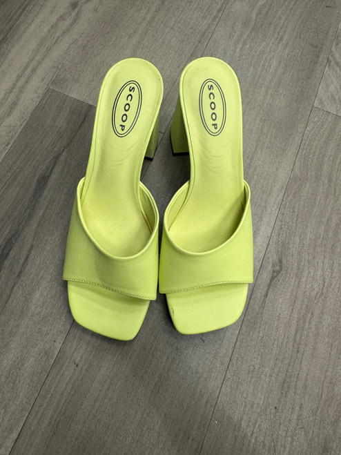 Vist Large View of Product Image Which is Used Unbranded Low Heels 9.5