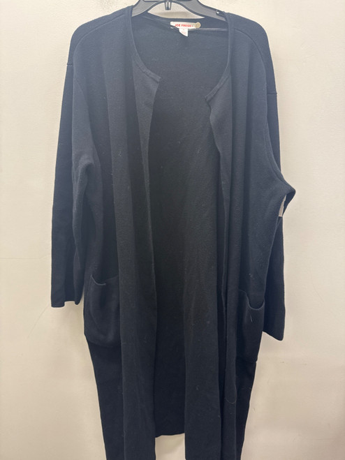 Vist Large View of Product Image Which is Used Black Plus Joe Fresh Lightweight Sweater 1X-18