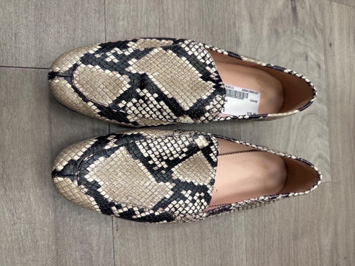 Vist Large View of Product Image Which is Used J. Crew Flats 6