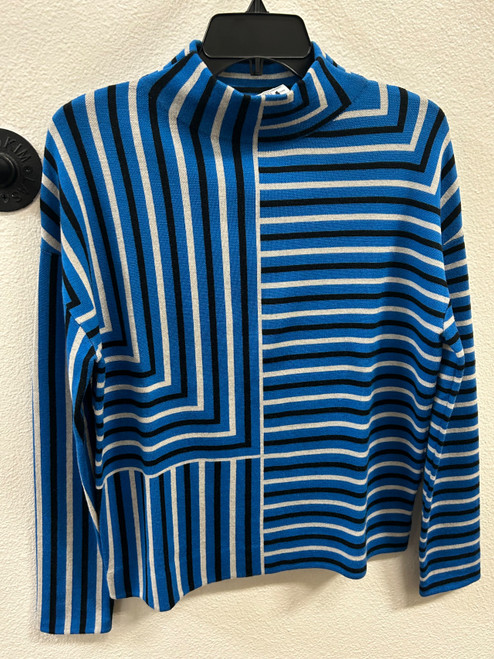 Vist Large View of Product Image Which is Used Akris Lightweight Sweater S-4/6