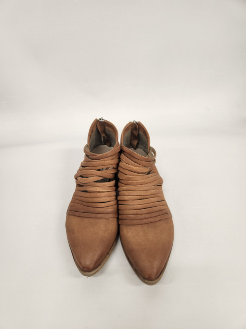 Vist Large View of Product Image Which is Used Unbranded Low Heels 8