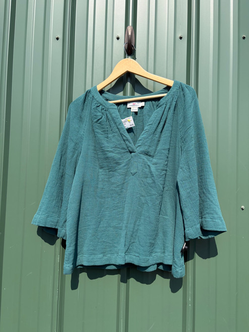 Vist Large View of Product Image Which is Used Vineyard Vines Long Sleeve Top L-12/14