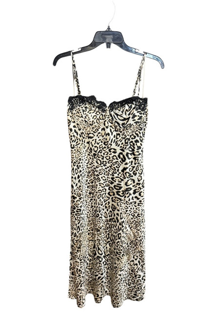 Vist Large View of Product Image Which is Used Astr Long Dress F M-8/10