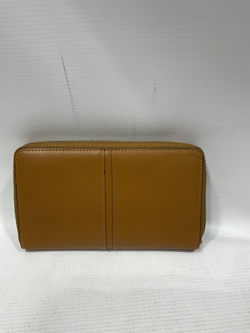 Vist Large View of Product Image Which is Used Danier Wallet