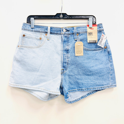 Vist Large View of Product Image Which is Used Levi's Shorts 12-31