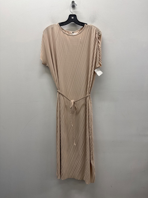 Vist Large View of Product Image Which is Used NWT Beige Oat+Fort Short Dress B M-8/10