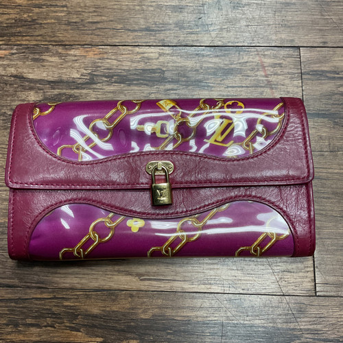 Vist Large View of Product Image Which is Used Louis Vuitton Leather Wallet