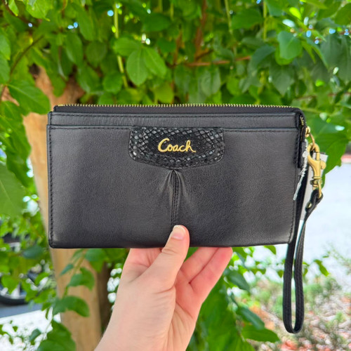 Vist Large View of Product Image Which is Used Coach Leather Wristlet