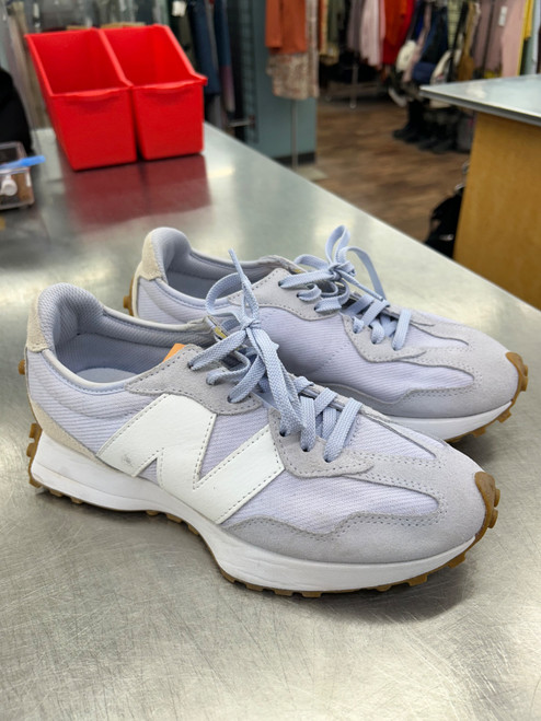 Vist Large View of Product Image Which is Used New Balance Performance Shoes 9