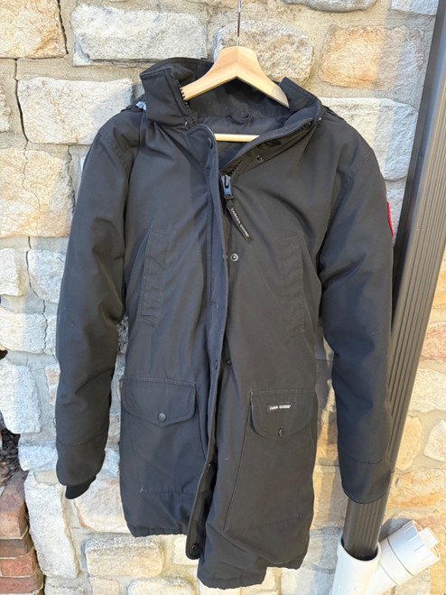 Vist Large View of Product Image Which is Used Canada Goose Long Heavy Coat M-8/10