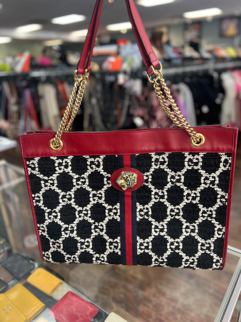 Vist Large View of Product Image Which is Used Gucci gg supreme rajah tweed tote