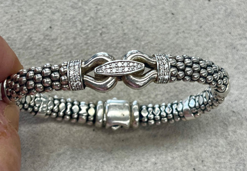 Vist Large View of Product Image Which is Used Lagos Bracelet