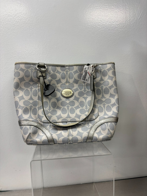 Vist Large View of Product Image Which is Used Coach Large Handbag