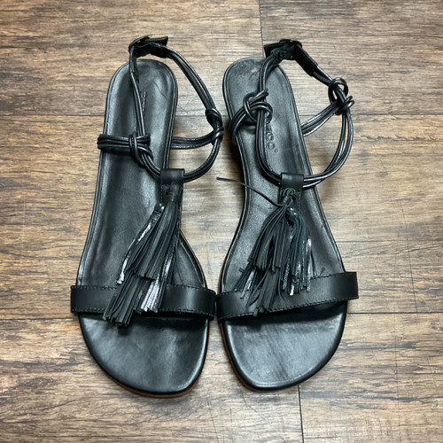 Vist Large View of Product Image Which is Used Bernardo Low Heels 9.5