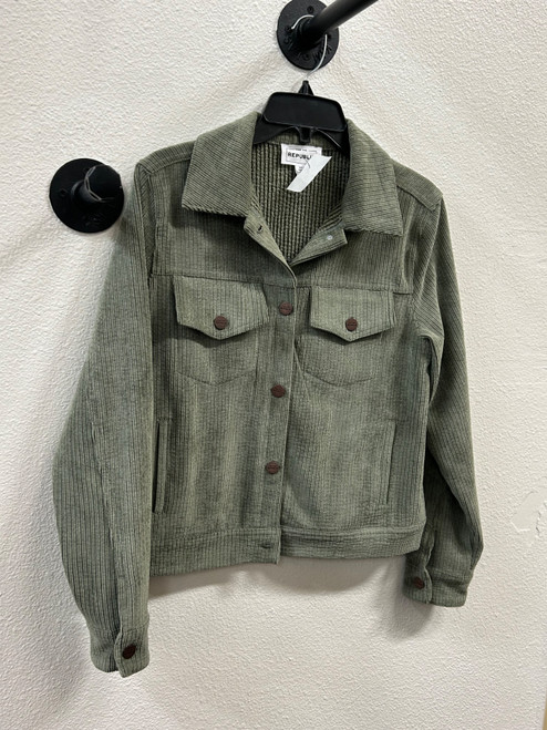 Vist Large View of Product Image Which is Used For The Republic Short Light Jacket S-4/6