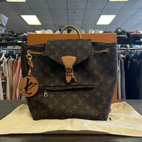 Vist Large View of Product Image Which is Used Louis Vuitton Small Leather Handbag