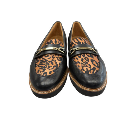 Vist Large View of Product Image Which is Used Naturalizer Flats 9.5
