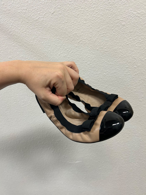 Vist Large View of Product Image Which is Used Unbranded Flats 6