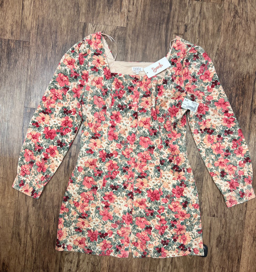 Vist Large View of Product Image Which is Used TCEC Short Dress B L-12/14