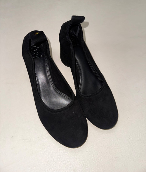 Vist Large View of Product Image Which is Used Tory Burch Low Heels 7.5
